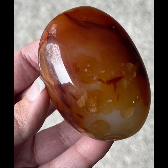 Carnelian Palm Stone - Picture 1 of 17